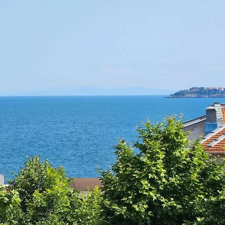 Sea View Apartment, Morsky Bryag Апартаменты
