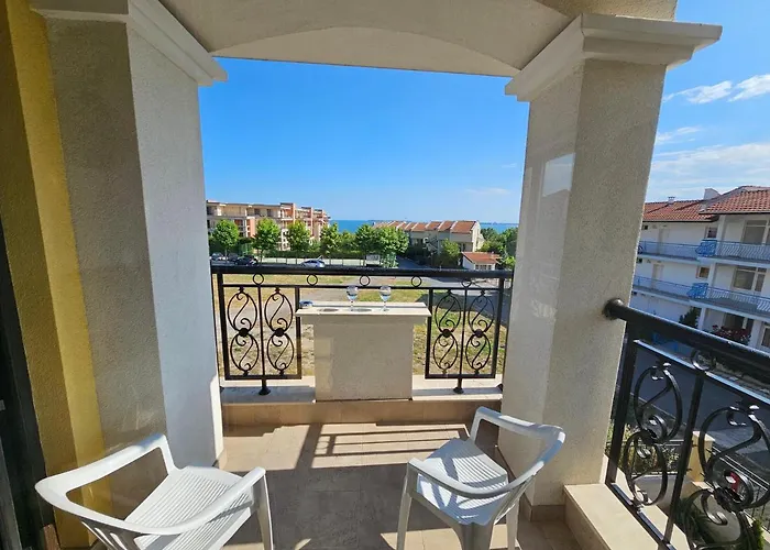 Sea View Apartment, Morsky Bryag דירה